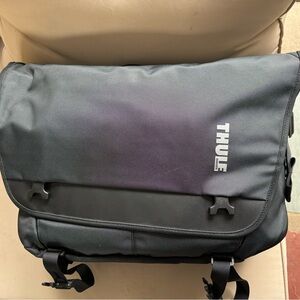 Thule Messenger Covert Bag Brand New